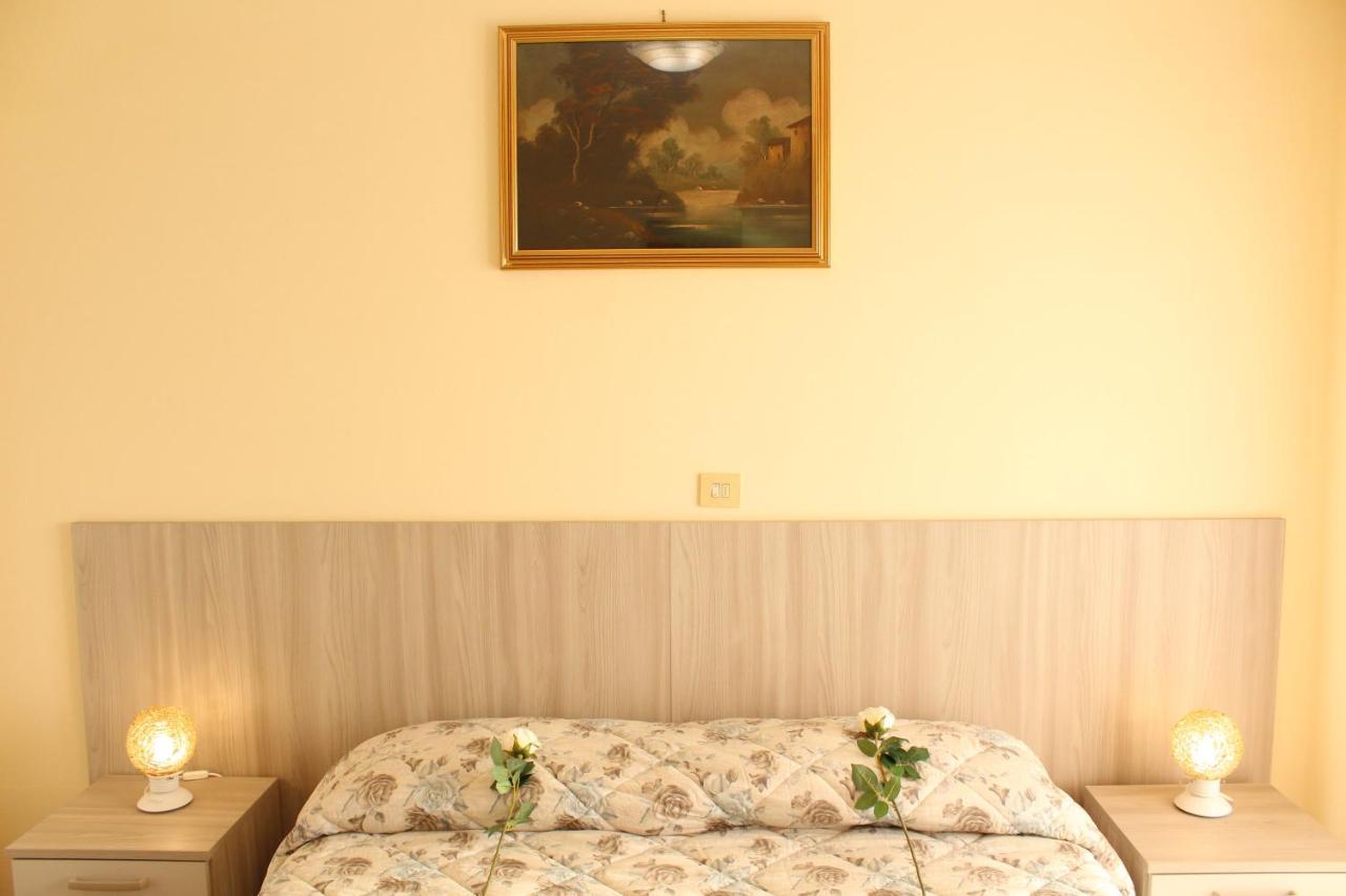 Hotel Luca 리도디캄파이오레 외부 사진